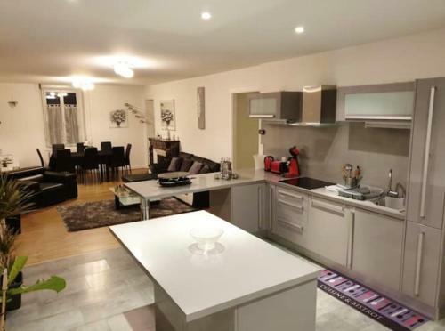Apartamento Appartement de 4 Chambres Avec Wifi A Hauts de Bienne