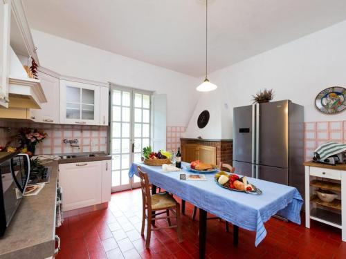 Rustic Holiday Home Near Cortona With Private Swimming Pool