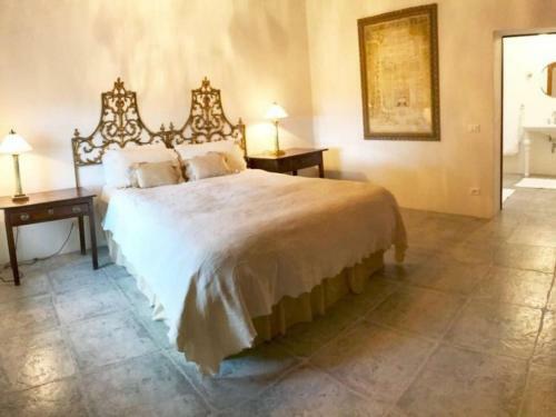 Inviting Villa At Cortona With Private Fenced Garden