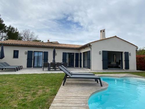 Belle Villa Avec Piscine - Clim - 8 Personnes