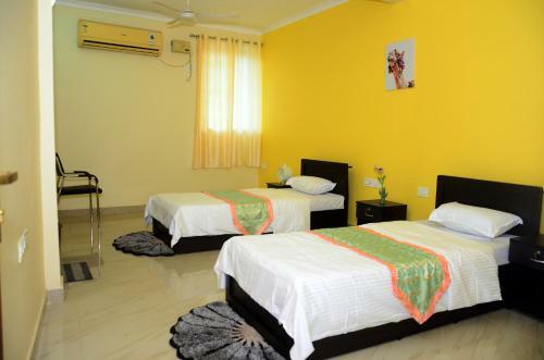 Hostal Triple J Inn