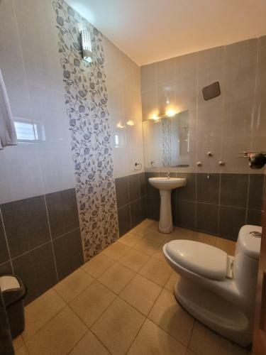 Hostal Triple J Inn