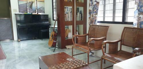 Alabel Home