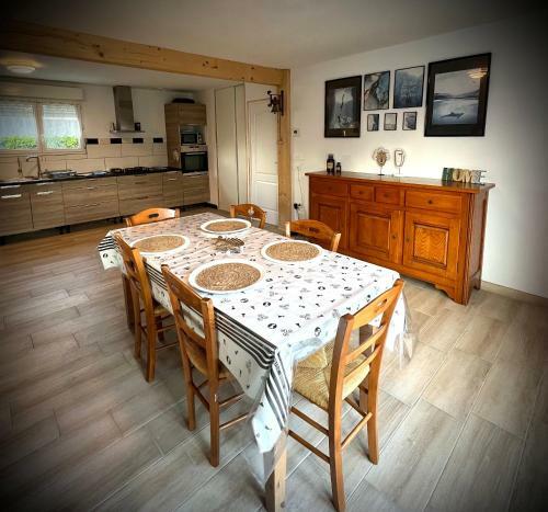 Charmante Maison de 115m2 � 7 Minute de La Plage