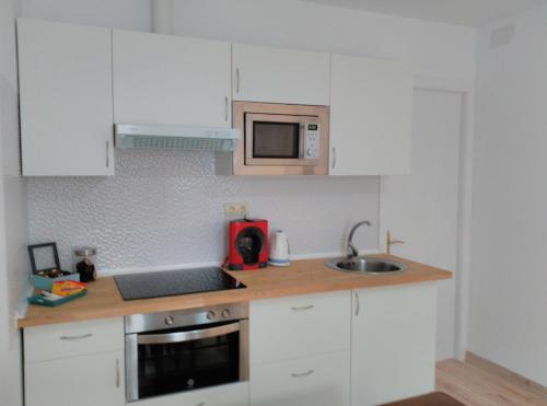 Apartament Via De L'imperi Rom�