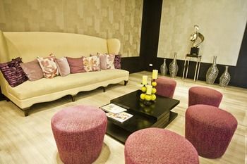 Aparthotel The Exchange Regency Residence Hotel
