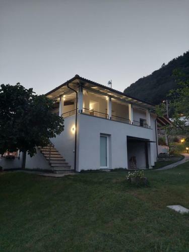 Apartamento Casa Vacanze Perla Del Lago