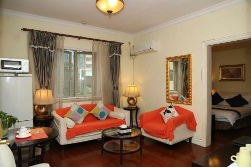 Aparthotel Ladoll Service Apartments
