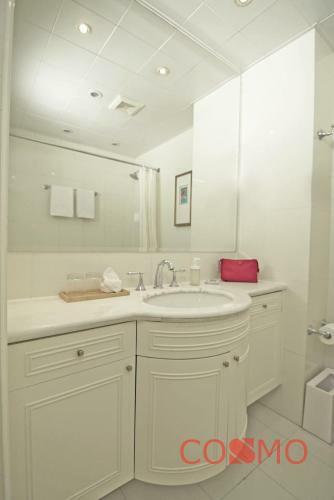 Aparthotel Ladoll Service Apartments