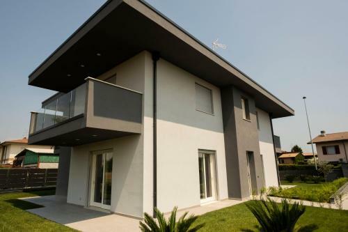Marali Lake Apartments