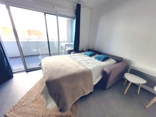 Inviting Holiday Home In Saint-hilaire-de-riez With Balcony