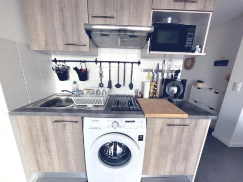 Inviting Holiday Home In Saint-hilaire-de-riez With Balcony