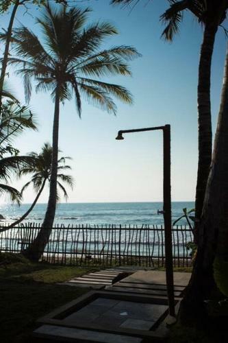 Nilwella Palms - Fabulous Beachfront Villa
