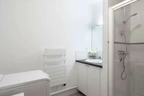 Apartamento Beautiful Modern Studio With Terrace Near The Sea