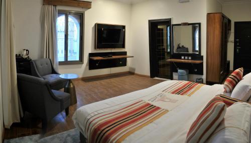Hotel Mountain Palace