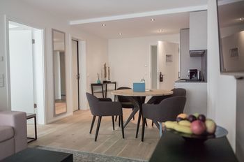Aparthotel Suytes Business Studios