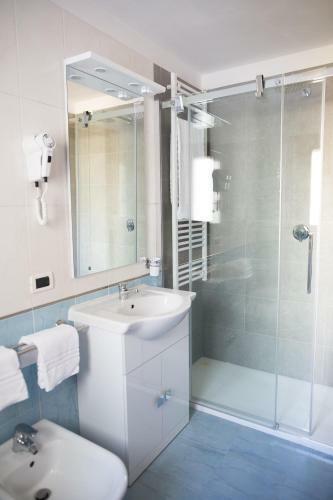 Divian Apartments