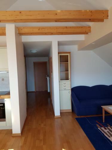 Hostal Vaznik Farm House Apartments