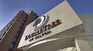 Hotel Doubletree By Hilton West Edmonton
