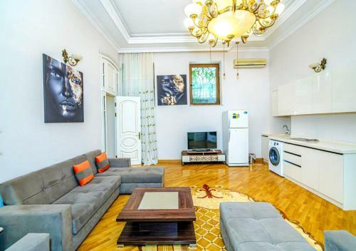Apartment On Mado - Nizami St