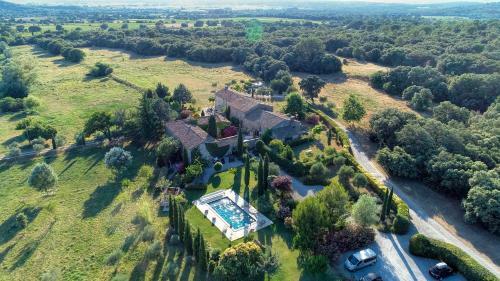Mas De La Rivoire B&B