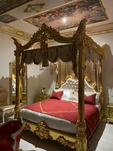 Hostal Suite Imp�riale Maison de L'�glise Du Couvent