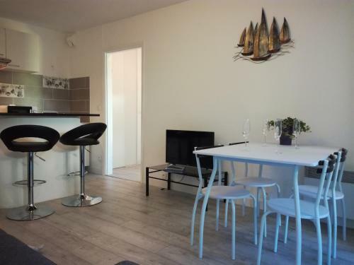Apartamento Beau Deux Pi�ces Avec Piscine