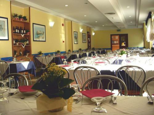 Hotel Centro Vacanze Domus M.g.