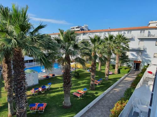 Hotel Centro Vacanze Domus M.g.