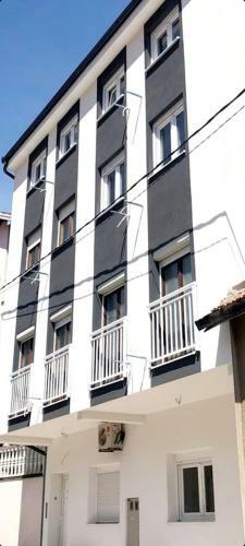 Apartman Square