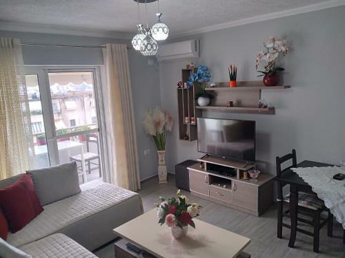 Xhafa Apartments