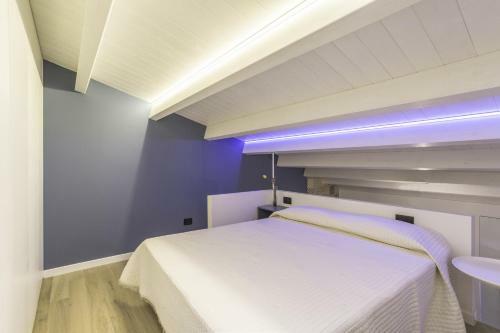 Hostal Acquapazza Restaurant & Room