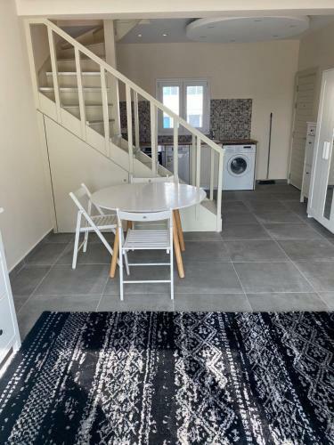Wonderful 2-storey 2 Bedroom Apartment