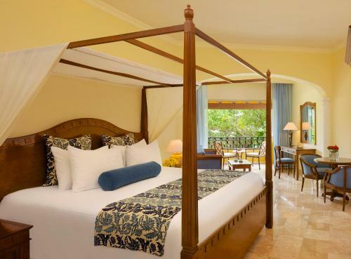 Hotel Secrets Capri Riviera Cancun All Inclusive -adults Only