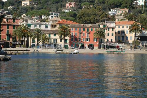 Apartamento Beachfront, Seaview And Terrace - Portofino Gulf