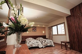 Elysso Apartments