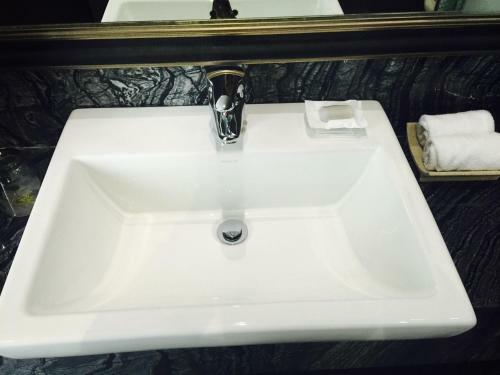 Wuhan Haiting Longan Hotel