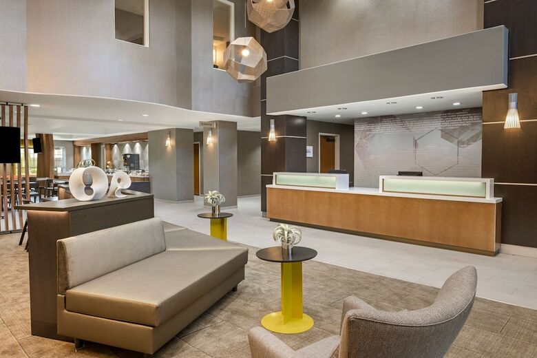Hotel Comfort Suites Turlock
