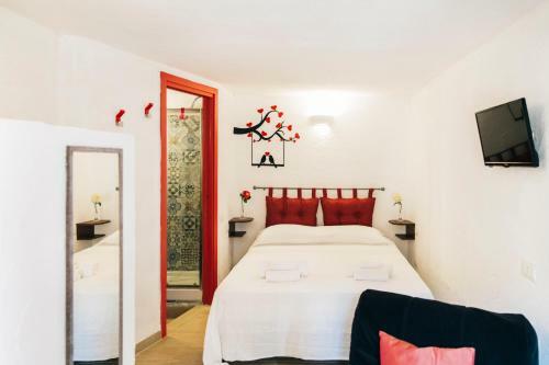 Hostal Perla Del Borgo Bed And Breakfast