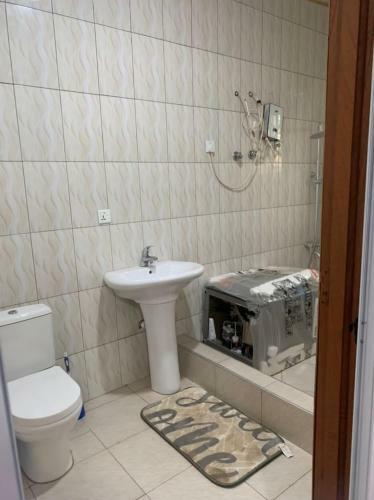 Elegantly Fully Furnished 1 Bedroom Apartment