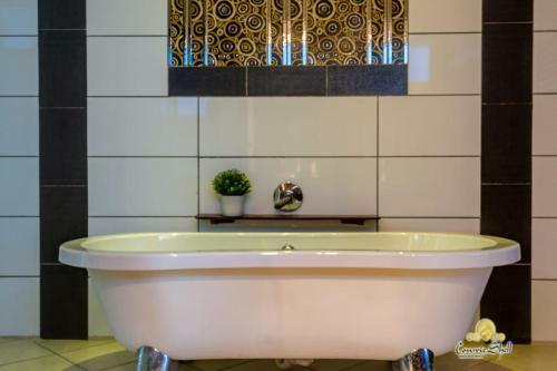 Apartamento Rosy Sea Front Beach Condo