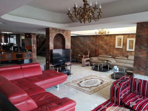 Luxury Duplex Penthouse With Full Great Nile View, Entire Apartment