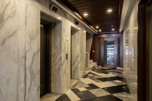 Apartamento Waterfront Designer 2br W Pool Access - 5 Min To Airport