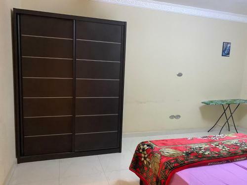 Modern Design & Large Apartment In Front Of Giza Pyramids