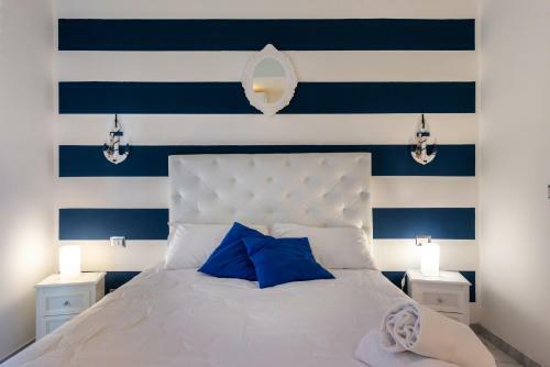 Hostal Ora Blu Guest House