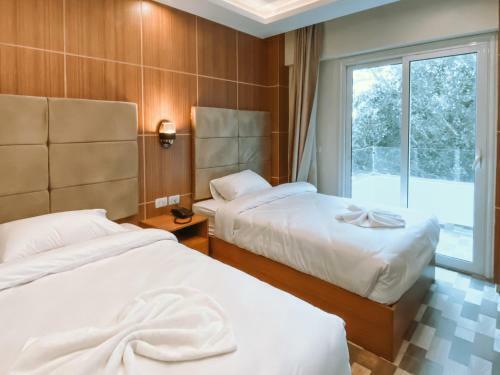 Nine Pyramids View Hotel