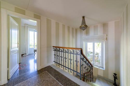 Altido Royal Villa With Orange Tree Garden And Seaview