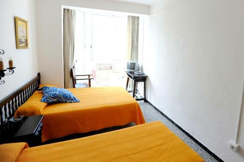 Hostal Can Marin�s