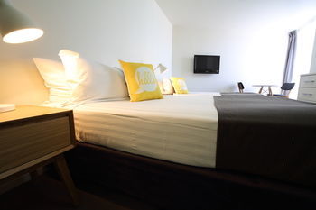 Aparthotel City Edge North Melbourne Apartment Hotel