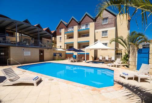 Aparthotel Hillarys Harbour Resort